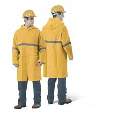 HEAVY DUTY VISIBILITY RAINCOAT WITH HIGH REFLECTIVE STRIP