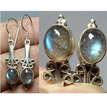A pair flower design bluish green Rainbow lady silver earring - 2.76g