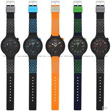 Reebok Watch RV-REN-G2 RENEGADE SERIES 3-Hands 44mm Silicone Strap