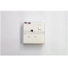 MK E2893 WHI 15A 1 Gang Switched Soket Outlet
